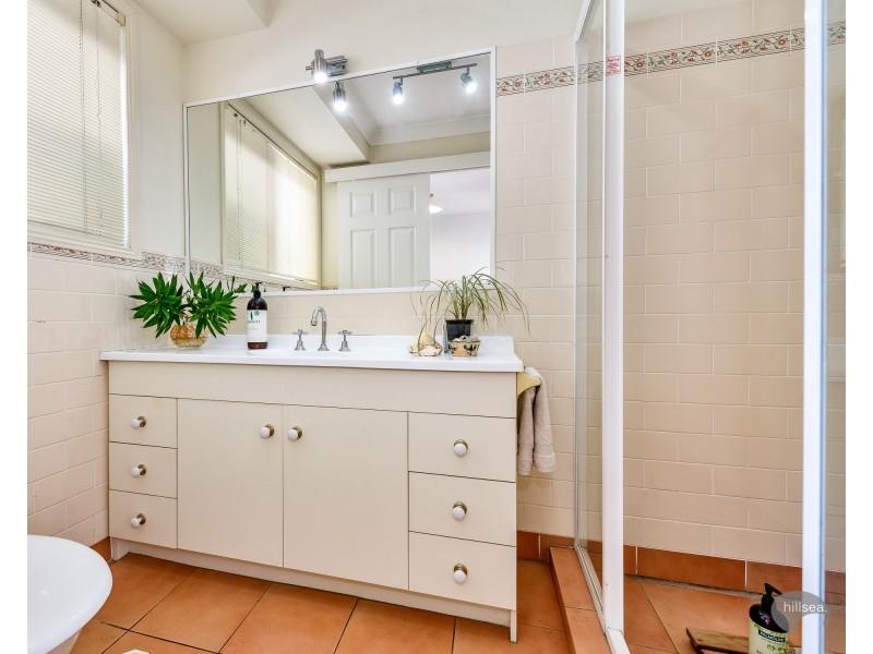 20 Tallara Street, Coombabah QLD 4216