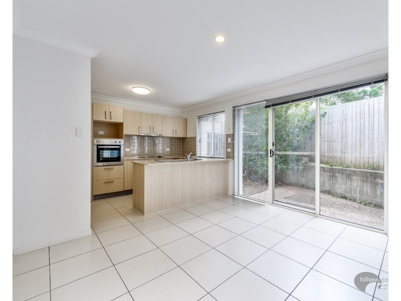 4/49 Usher Avenue, Labrador QLD 4215