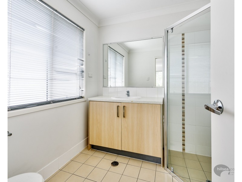 4/49 Usher Avenue, Labrador QLD 4215