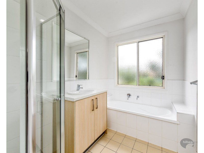 4/49 Usher Avenue, Labrador QLD 4215