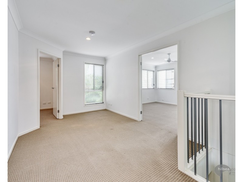 4/49 Usher Avenue, Labrador QLD 4215