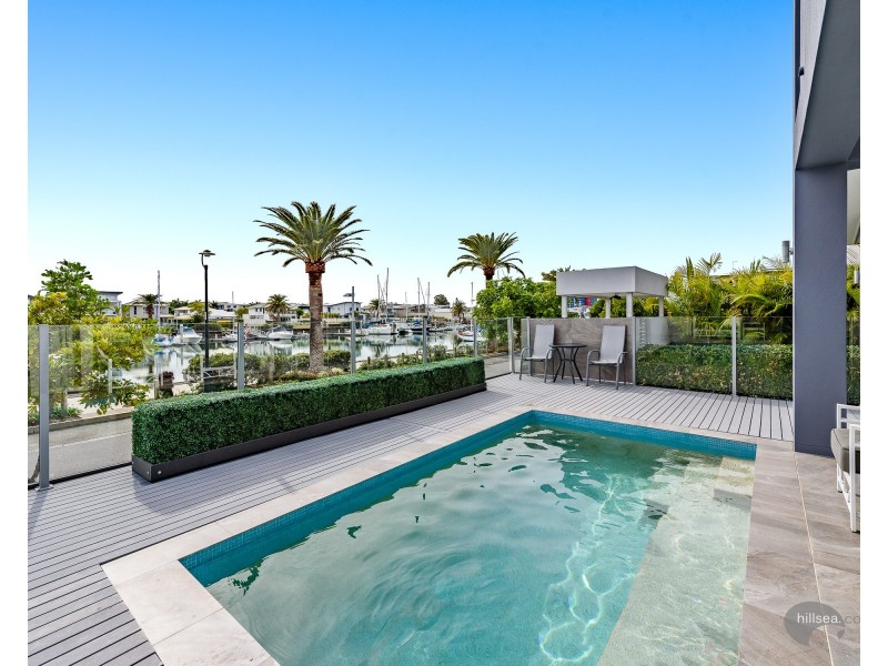 12 North View Street, Hope Island QLD 4212