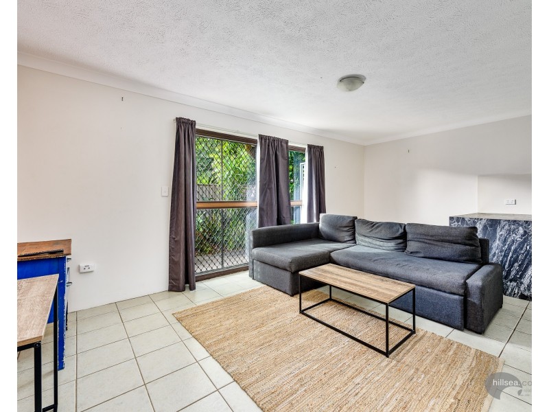 1/29 Bath Street, Labrador QLD 4215