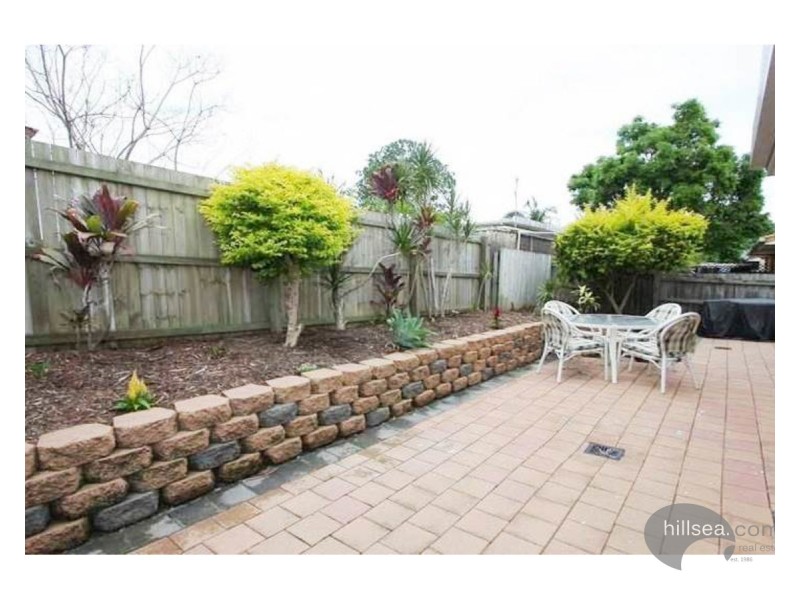 4/137 Olsen Avenue, Labrador QLD 4215