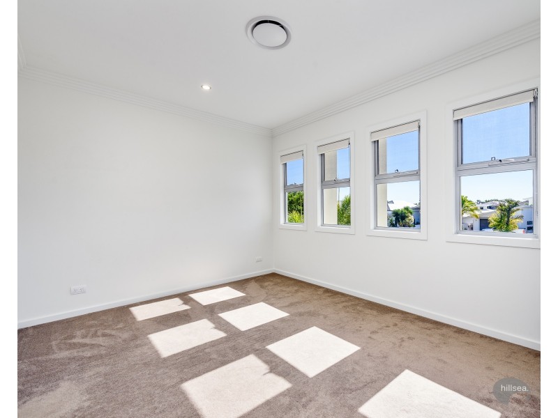 63 Southaven Drive, Helensvale QLD 4212