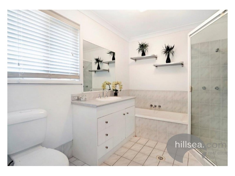 10/99 Greenacre Drive, Parkwood QLD 4214