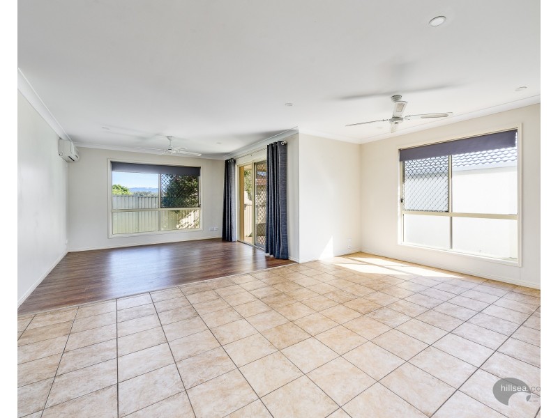 86 Tee Trees Boulevard, Arundel QLD 4214