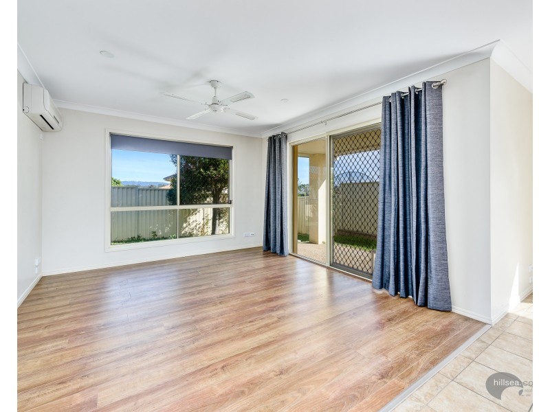 86 Tee Trees Boulevard, Arundel QLD 4214