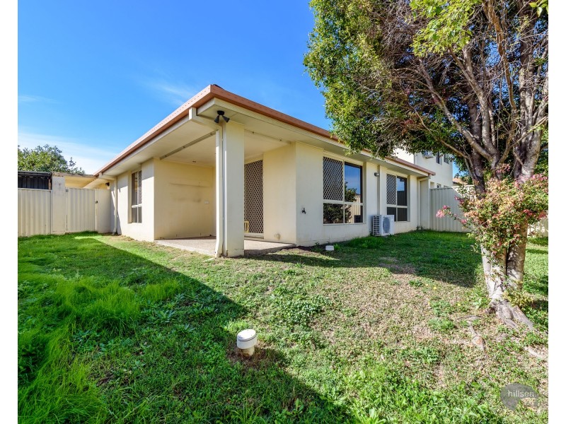 86 Tee Trees Boulevard, Arundel QLD 4214