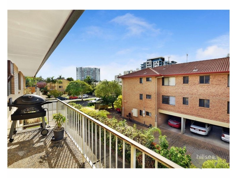 6/34 Imperial Parade, Labrador QLD 4215