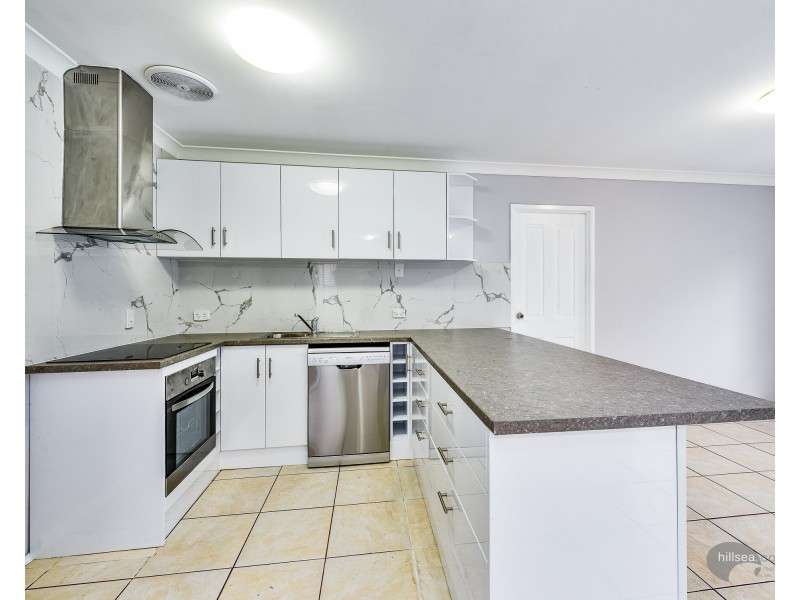 3/137 Olsen Avenue, Labrador QLD 4215