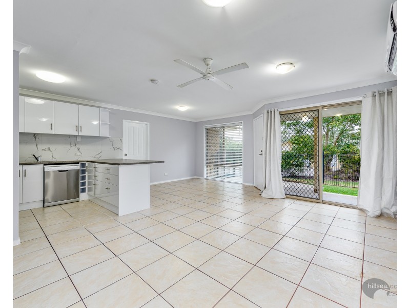 3/137 Olsen Avenue, Labrador QLD 4215