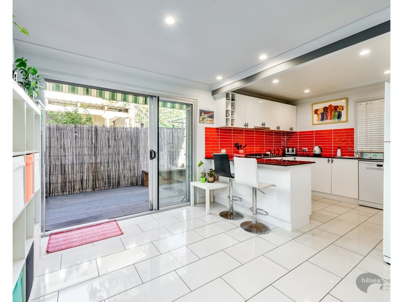 1/32 Government Road, Labrador QLD 4215