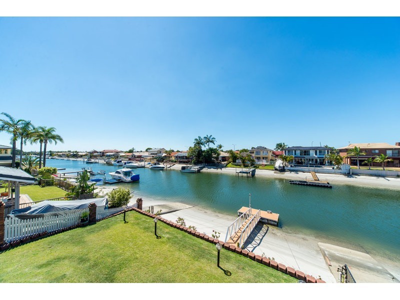 43 Seaspray Street, Paradise Point QLD 4216