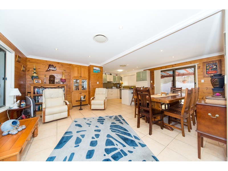 43 Seaspray Street, Paradise Point QLD 4216