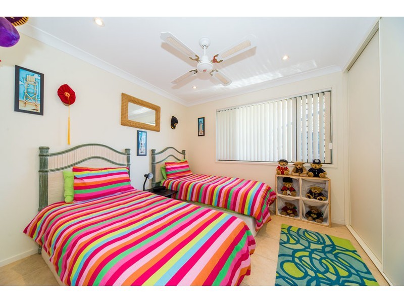 43 Seaspray Street, Paradise Point QLD 4216