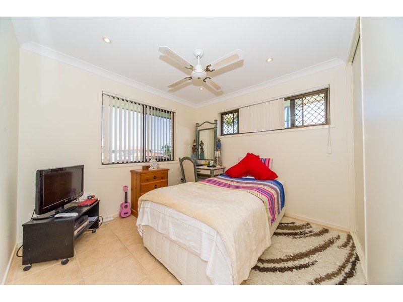 43 Seaspray Street, Paradise Point QLD 4216