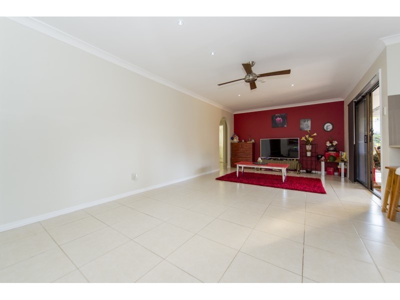 43 Melbourne Road, Arundel QLD 4214
