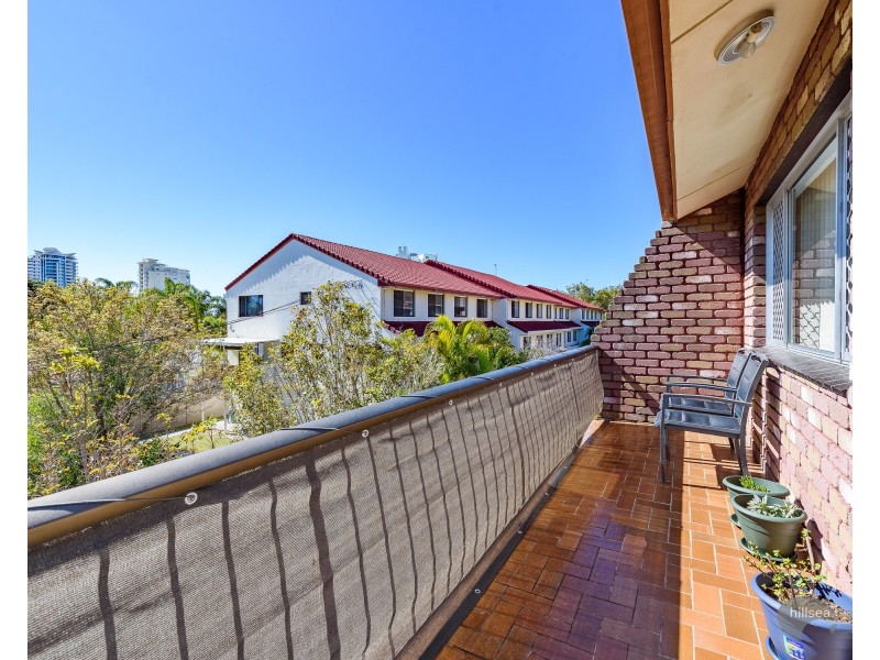 13/19 Huth Street, Labrador QLD 4215