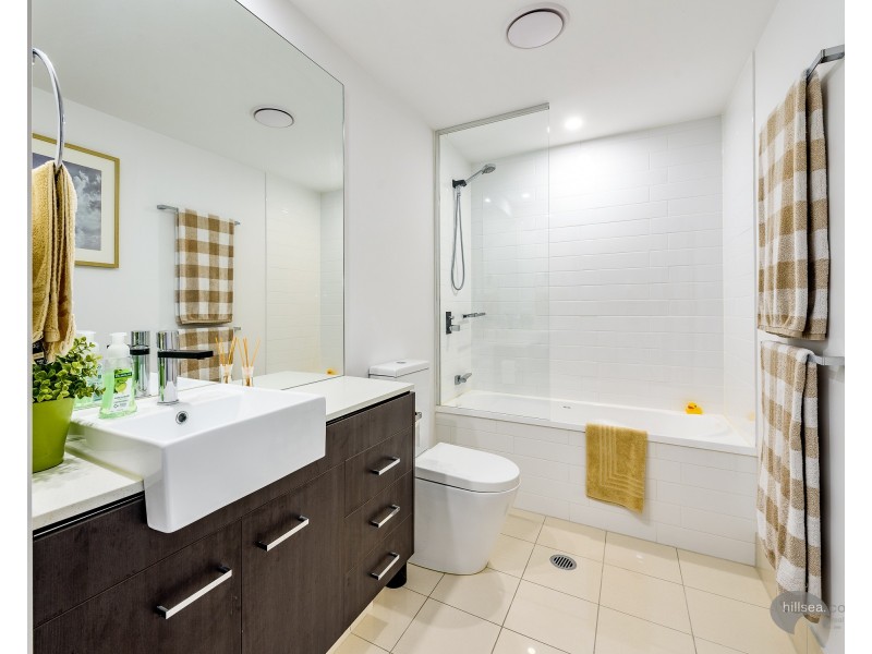 3304/25 East Quay Drive, Biggera Waters QLD 4216