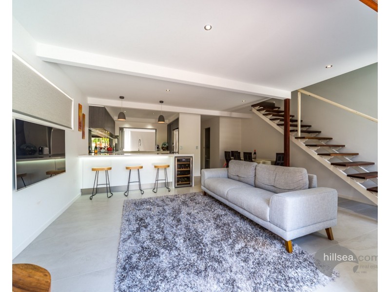 2/11 Holly Avenue, Hollywell QLD 4216