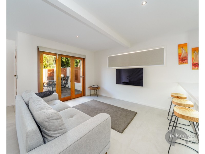 2/11 Holly Avenue, Hollywell QLD 4216