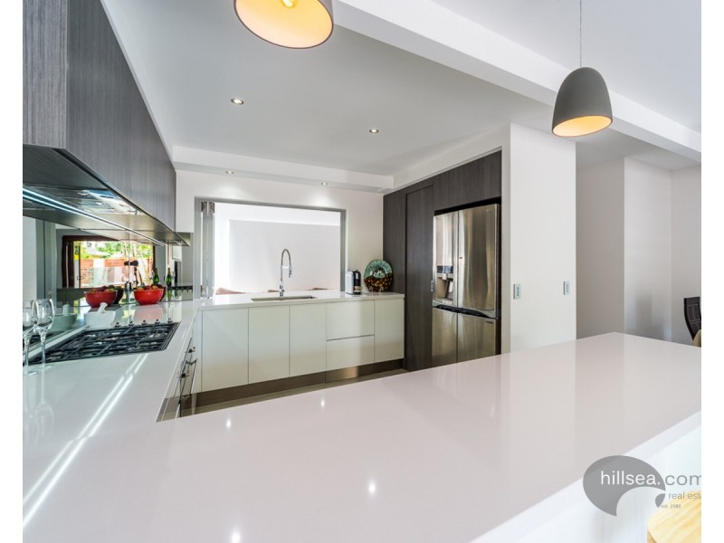 2/11 Holly Avenue, Hollywell QLD 4216