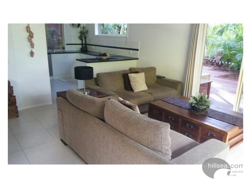 15 Western Way, Oxenford QLD 4210