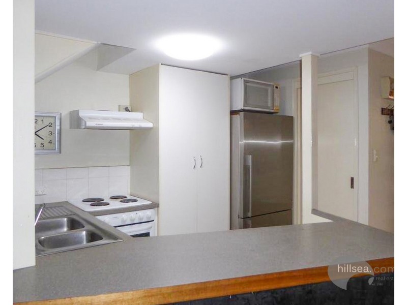 15/81 Olsen Avenue, Labrador QLD 4215