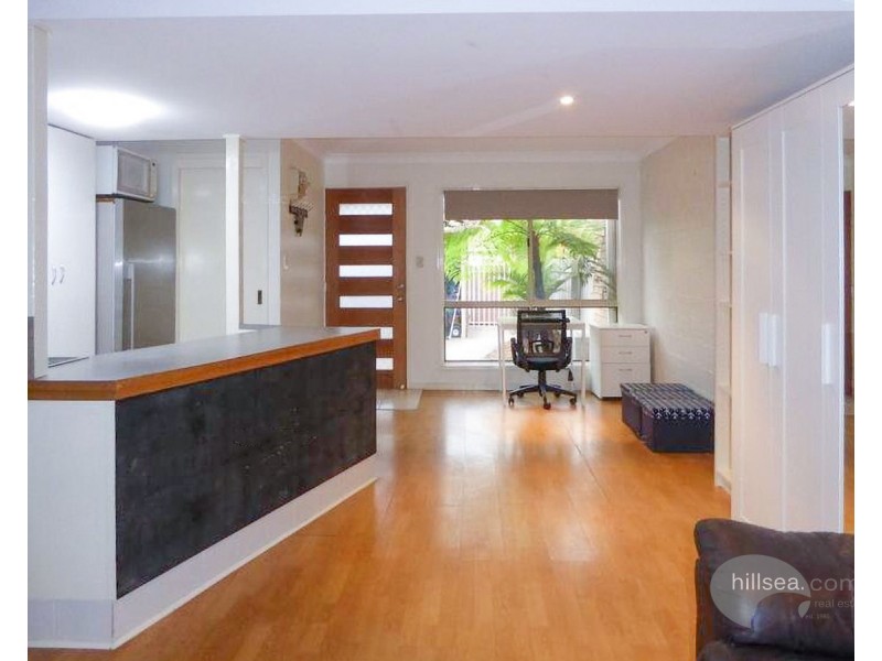 15/81 Olsen Avenue, Labrador QLD 4215