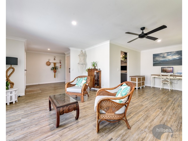 45 Walter Raleigh Crescent, Hollywell QLD 4216