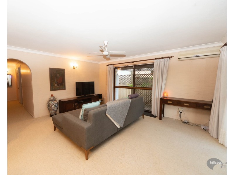 1/29 Runaway Bay Avenue, Runaway Bay QLD 4216
