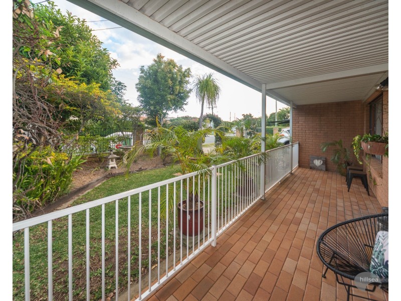 1/29 Runaway Bay Avenue, Runaway Bay QLD 4216