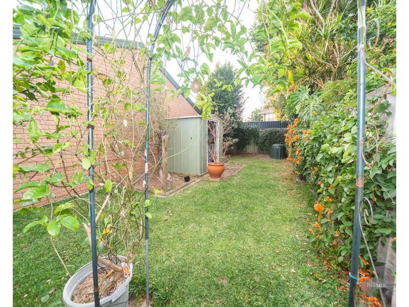 1/29 Runaway Bay Avenue, Runaway Bay QLD 4216