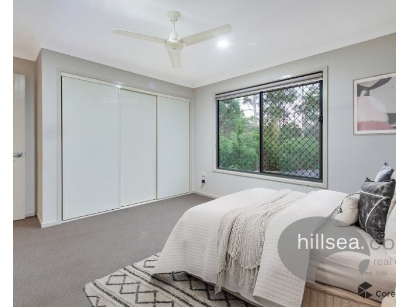 4 Murphys Lane, Oxenford QLD 4210