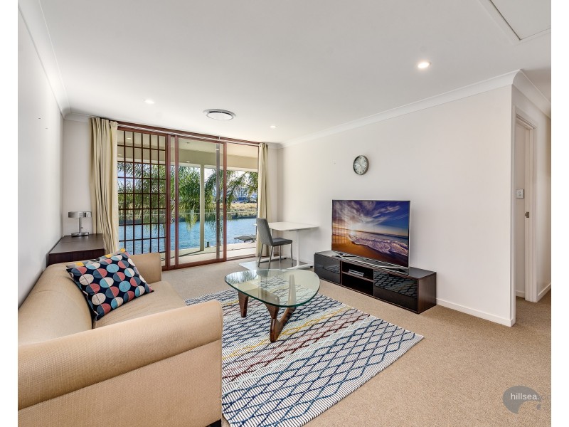 8 Anchorage Way, Biggera Waters QLD 4216