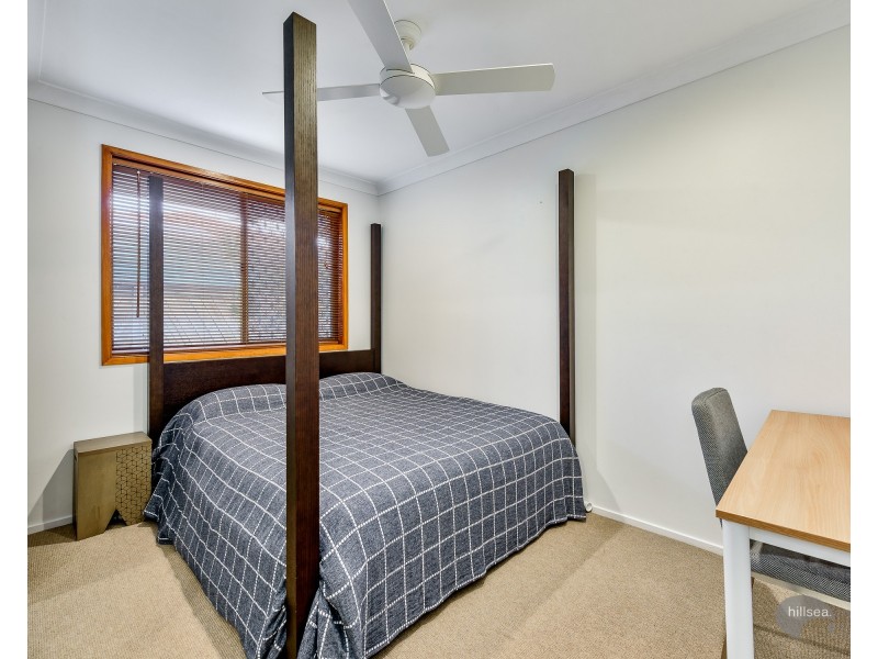8 Anchorage Way, Biggera Waters QLD 4216