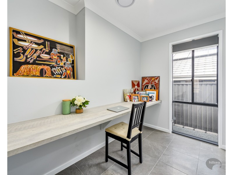 30 Harriet Lane, Oxenford QLD 4210