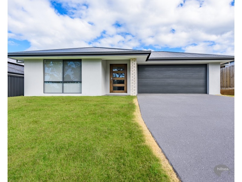 30 Harriet Lane, Oxenford QLD 4210