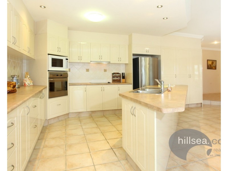 49 Highvale Drive, Helensvale QLD 4212