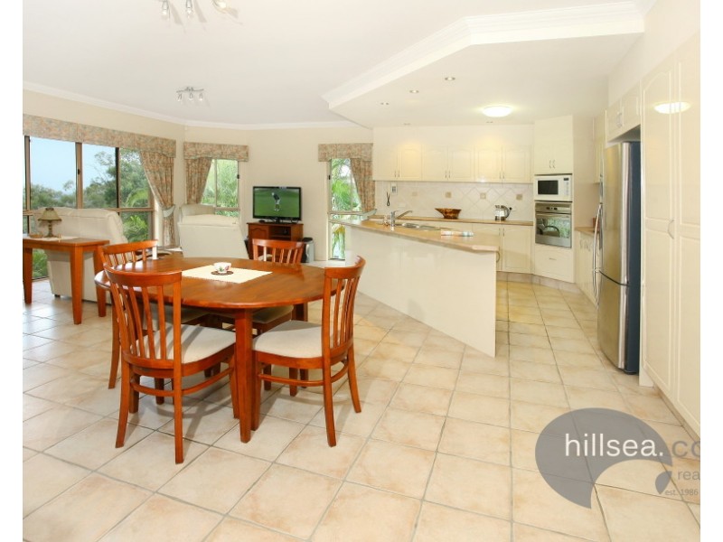 49 Highvale Drive, Helensvale QLD 4212