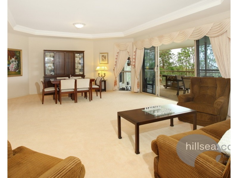 49 Highvale Drive, Helensvale QLD 4212