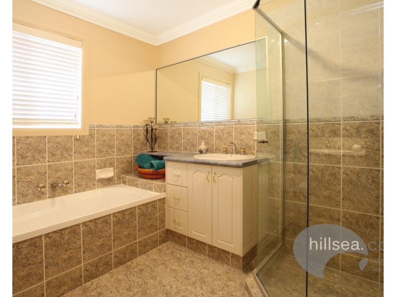 49 Highvale Drive, Helensvale QLD 4212