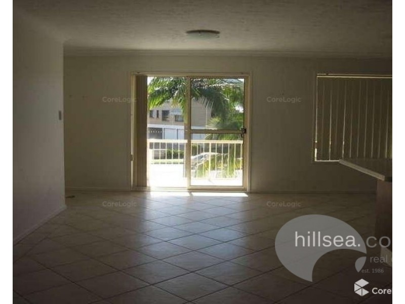 8/10 Brisbane Road, Labrador QLD 4215