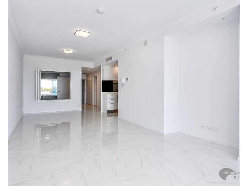 3203/5 Harbour Side Crt, Biggera Waters QLD 4216