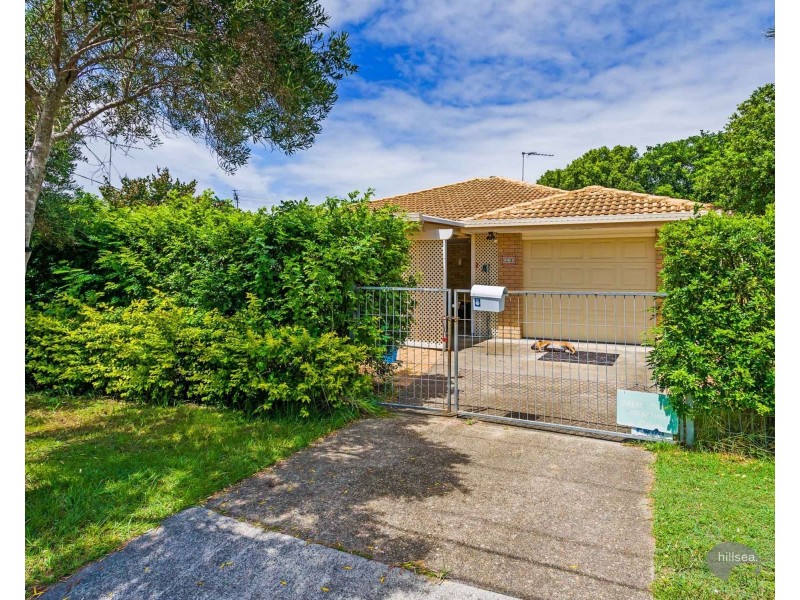 28 Donald Avenue, Paradise Point QLD 4216