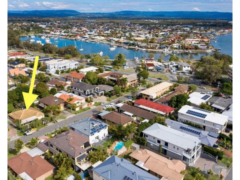 28 Donald Avenue, Paradise Point QLD 4216