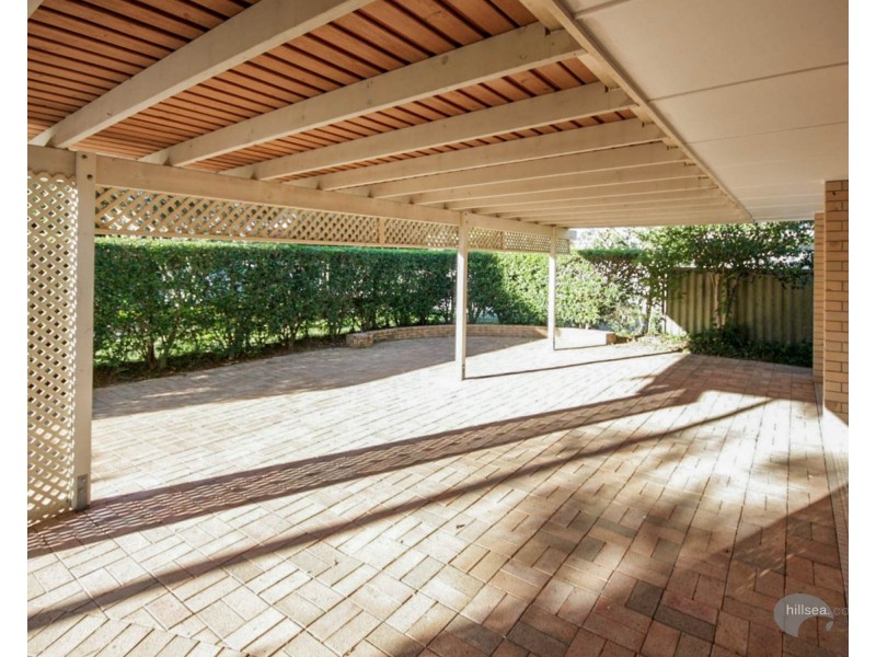 28 Donald Avenue, Paradise Point QLD 4216