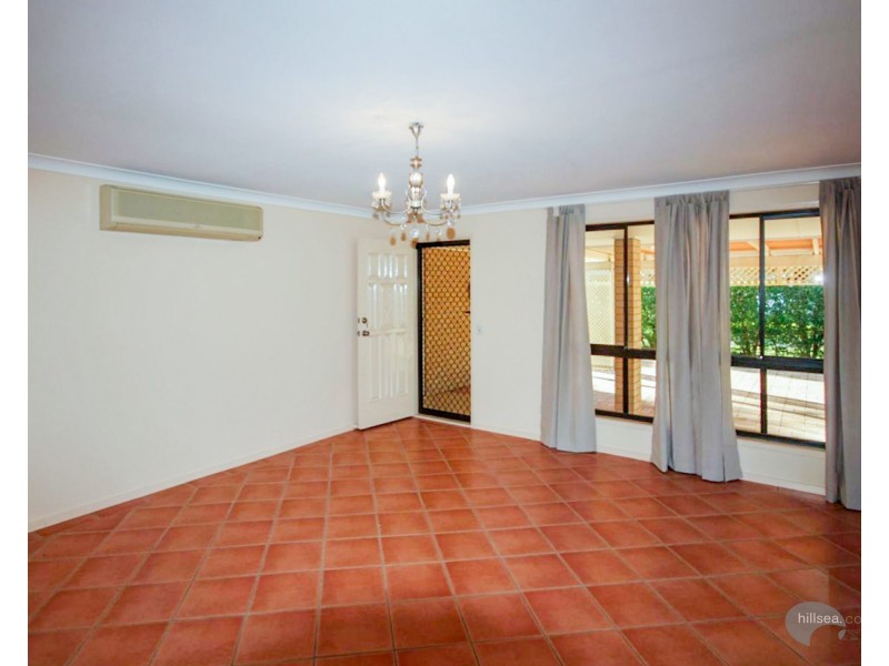 28 Donald Avenue, Paradise Point QLD 4216