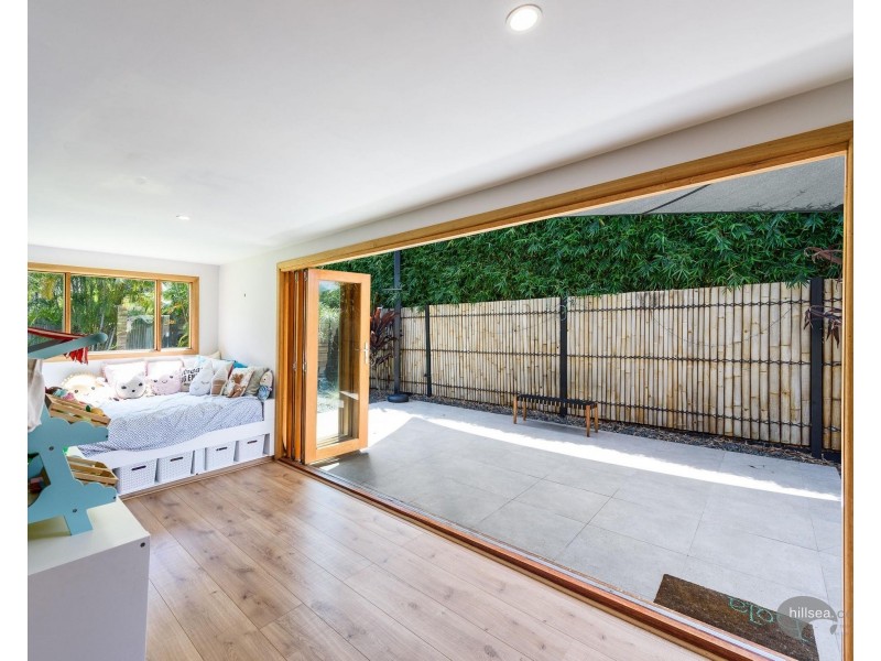 16 Rosswood Court, Helensvale QLD 4212